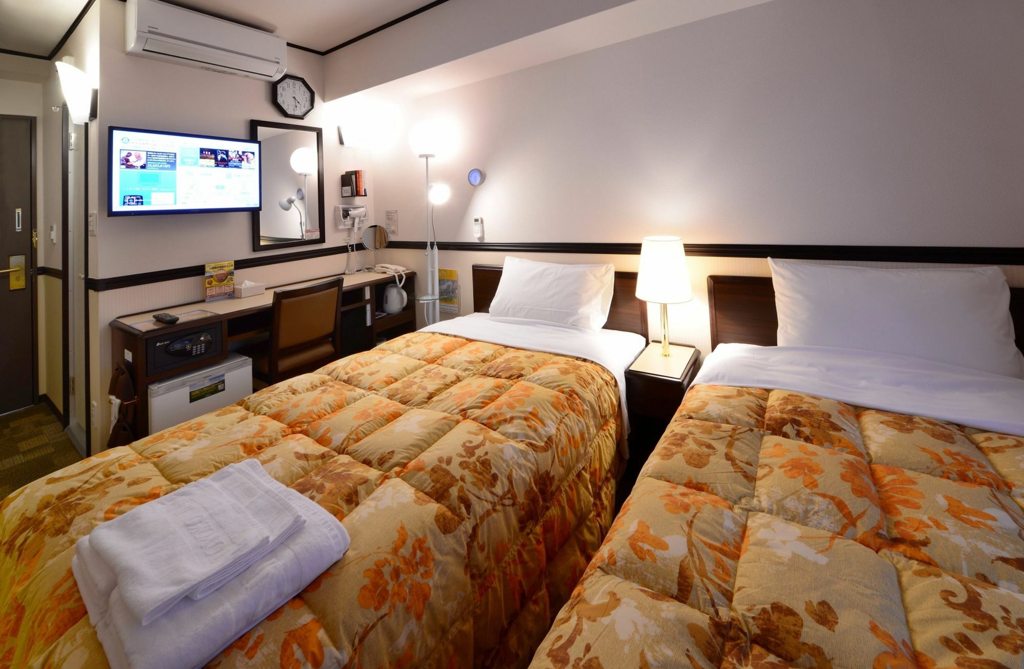 Toyoko Inn Tokyo Otemachi Екстер'єр фото
